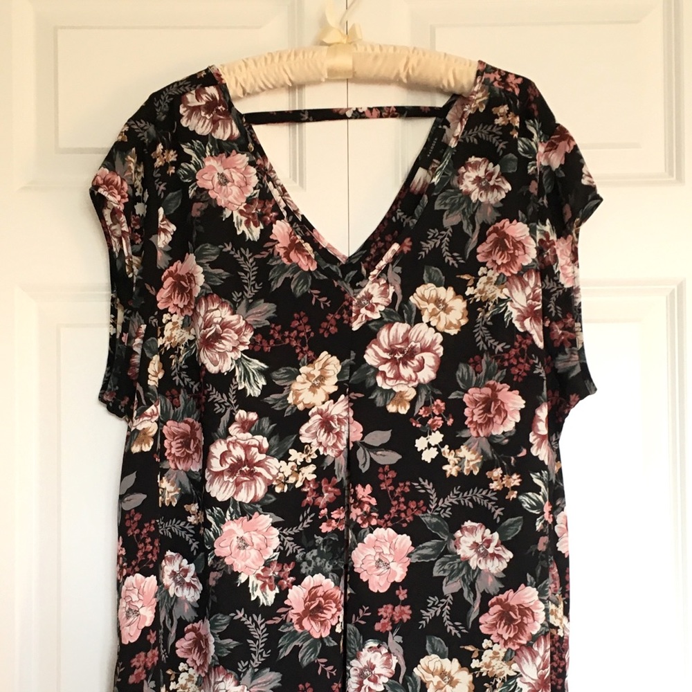 Halogen Floral Dolman Sleeve V Neck Blouse